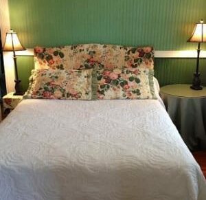 Accommodations, The Edgeworth Inn