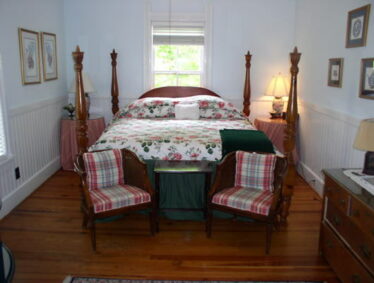 Rosehaven Room, The Edgeworth Inn